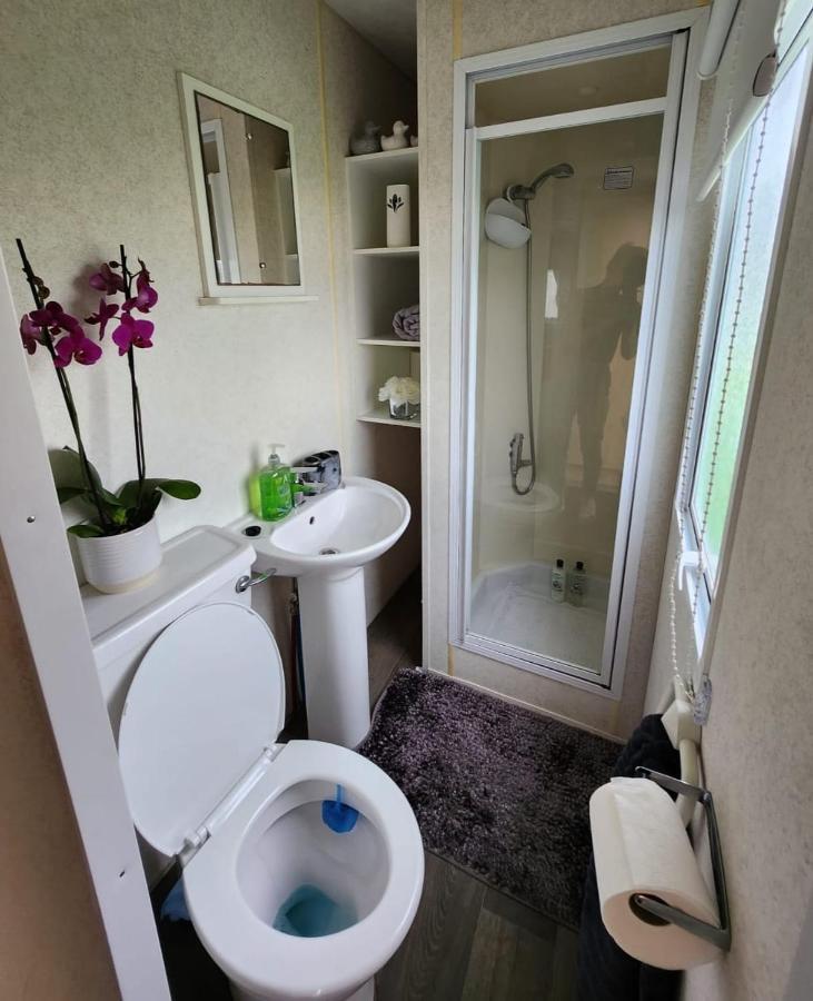 Comfy Caravan On Marine Park Otel Rhyl Dış mekan fotoğraf